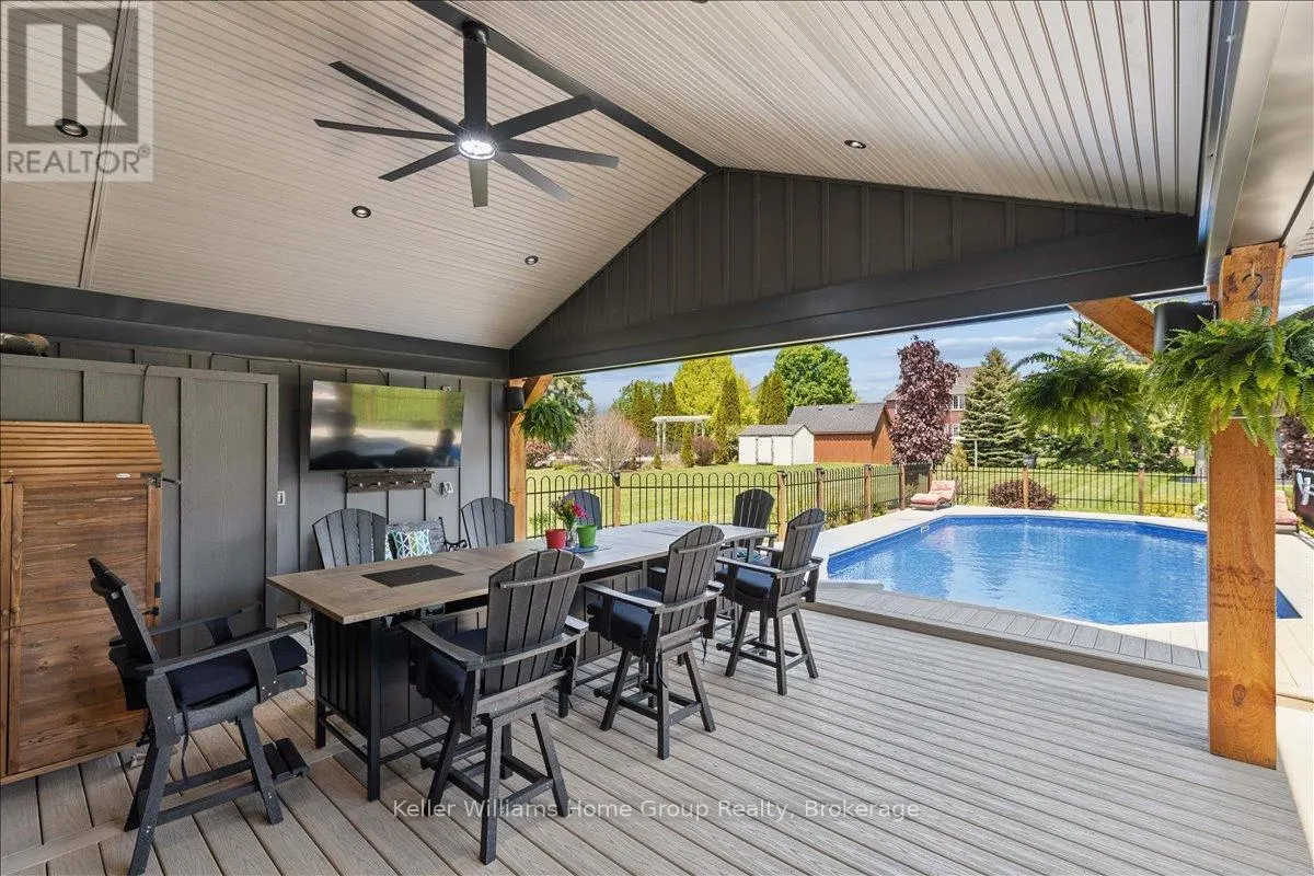 8 STONEFIELD DRIVE
