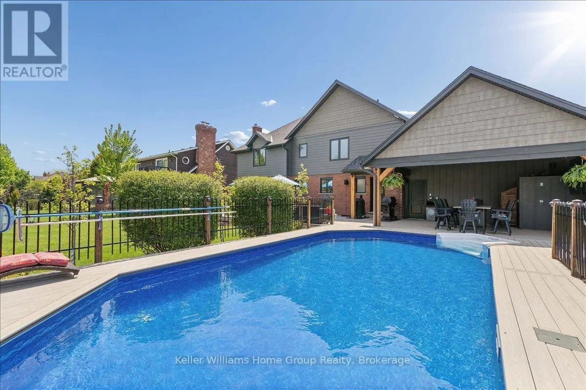 8 STONEFIELD DRIVE