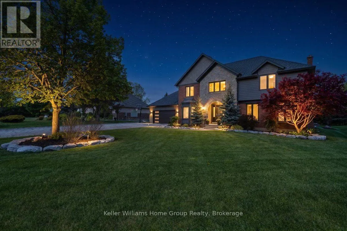 8 STONEFIELD DRIVE