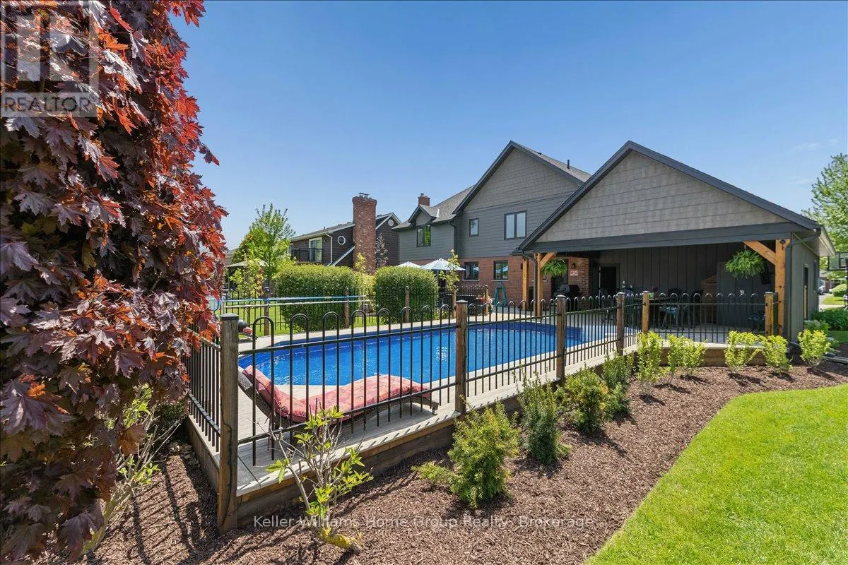 8 STONEFIELD DRIVE