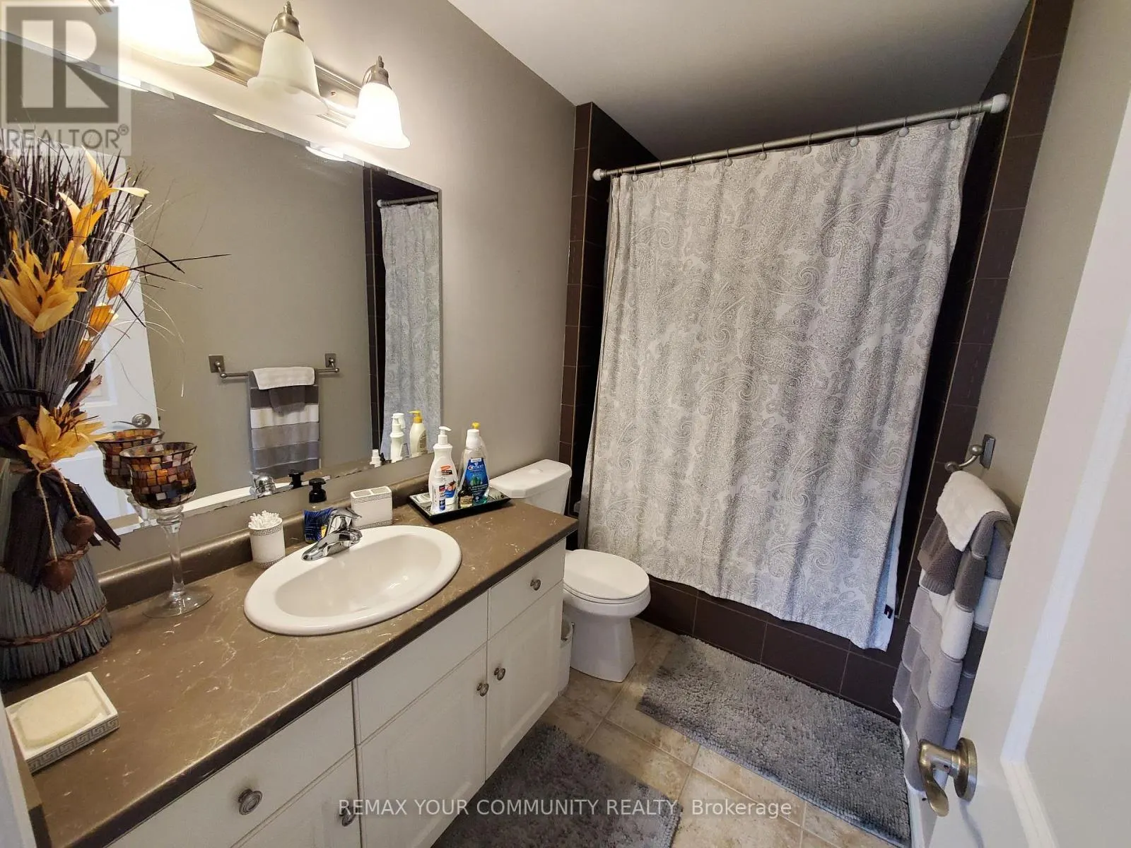 44 - 635 SAGINAW PARKWAY