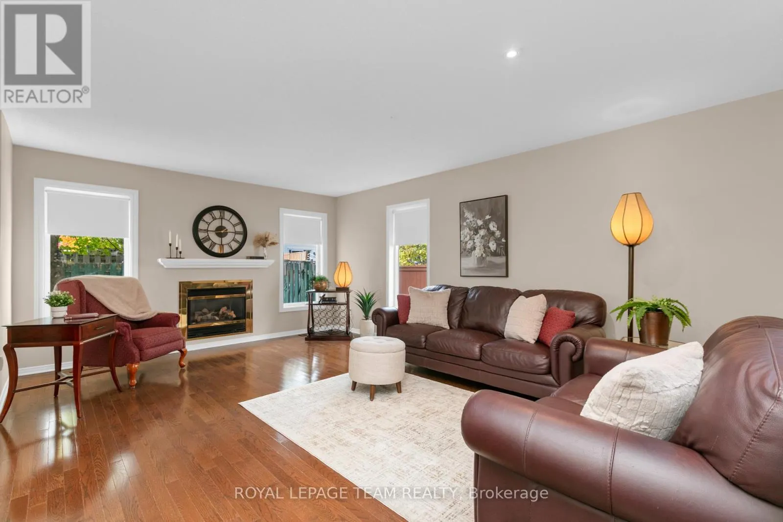 28 APPLEDALE DRIVE