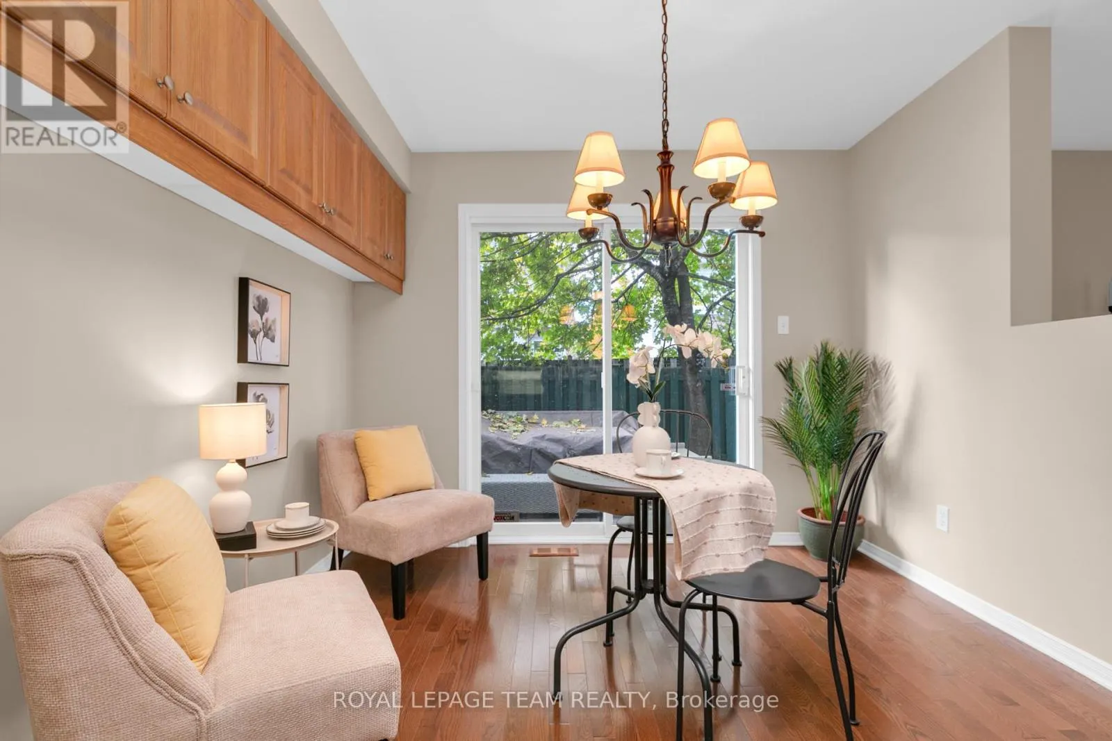 28 APPLEDALE DRIVE