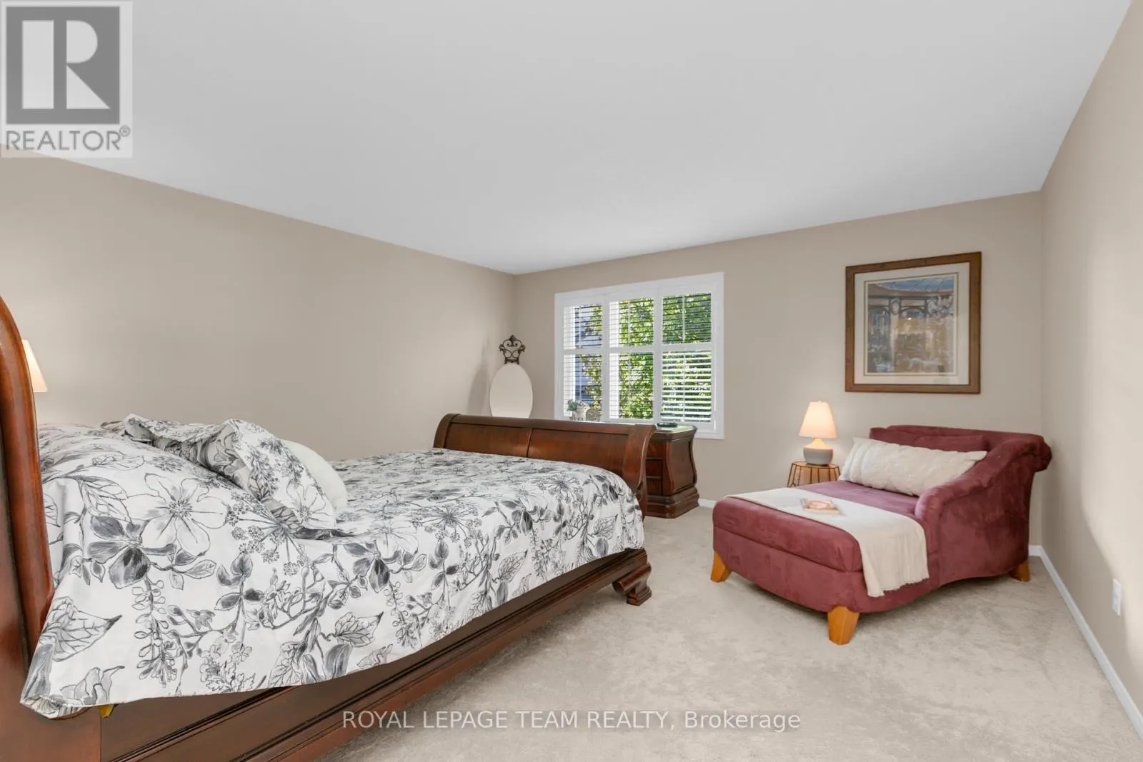 28 APPLEDALE DRIVE