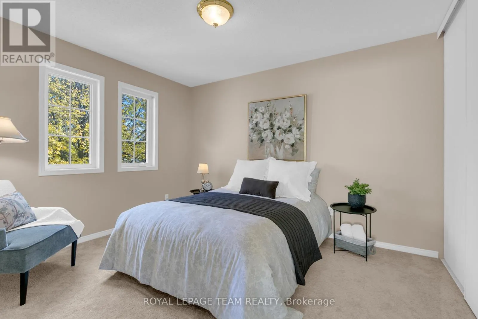 28 APPLEDALE DRIVE