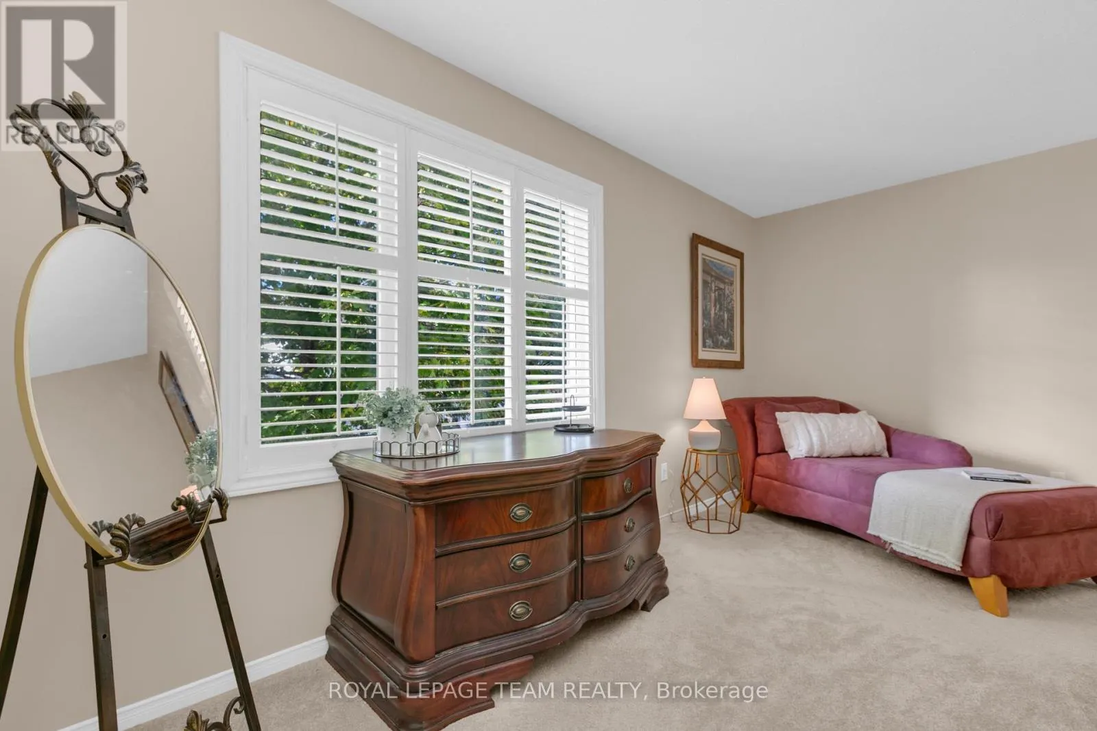 28 APPLEDALE DRIVE