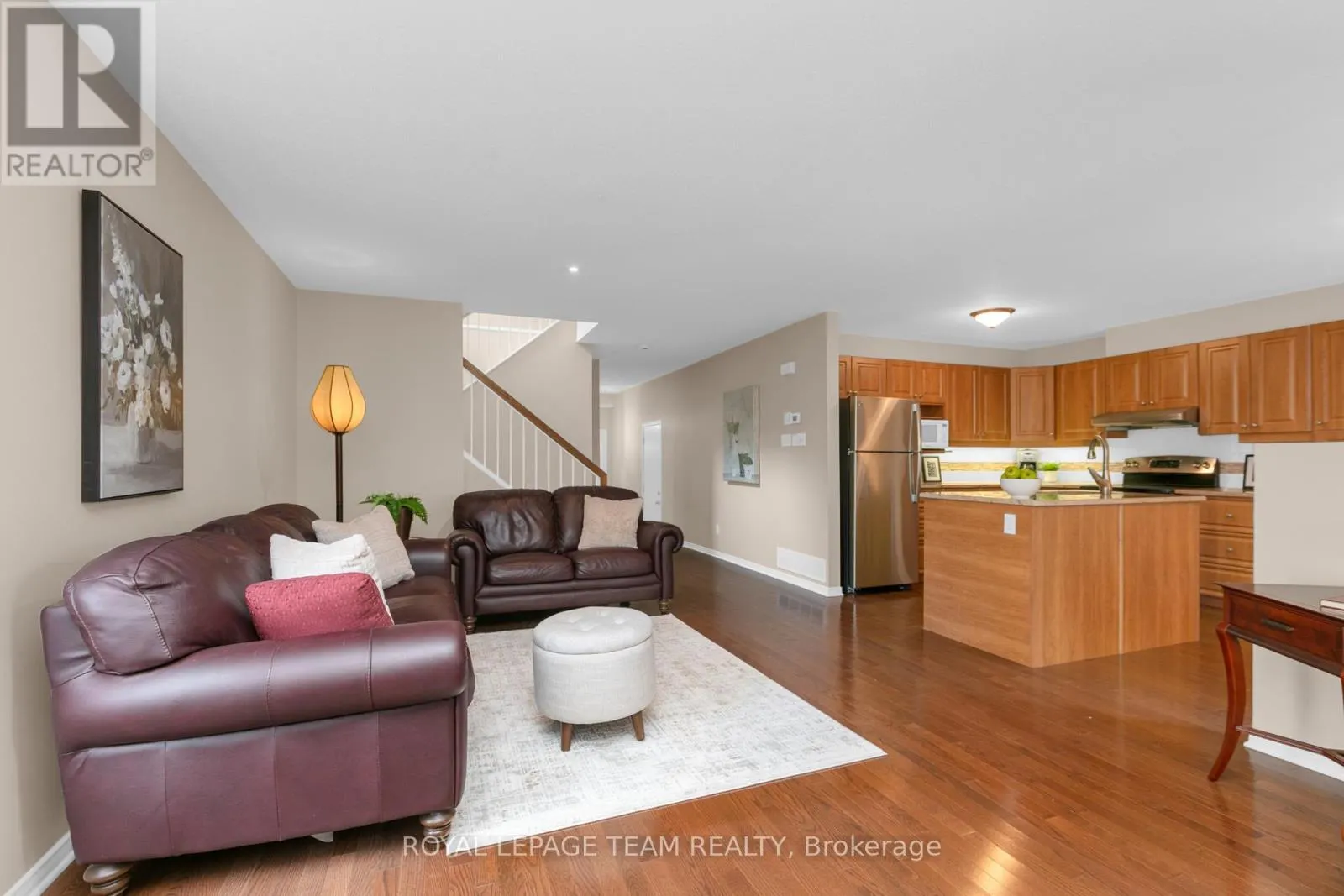 28 APPLEDALE DRIVE