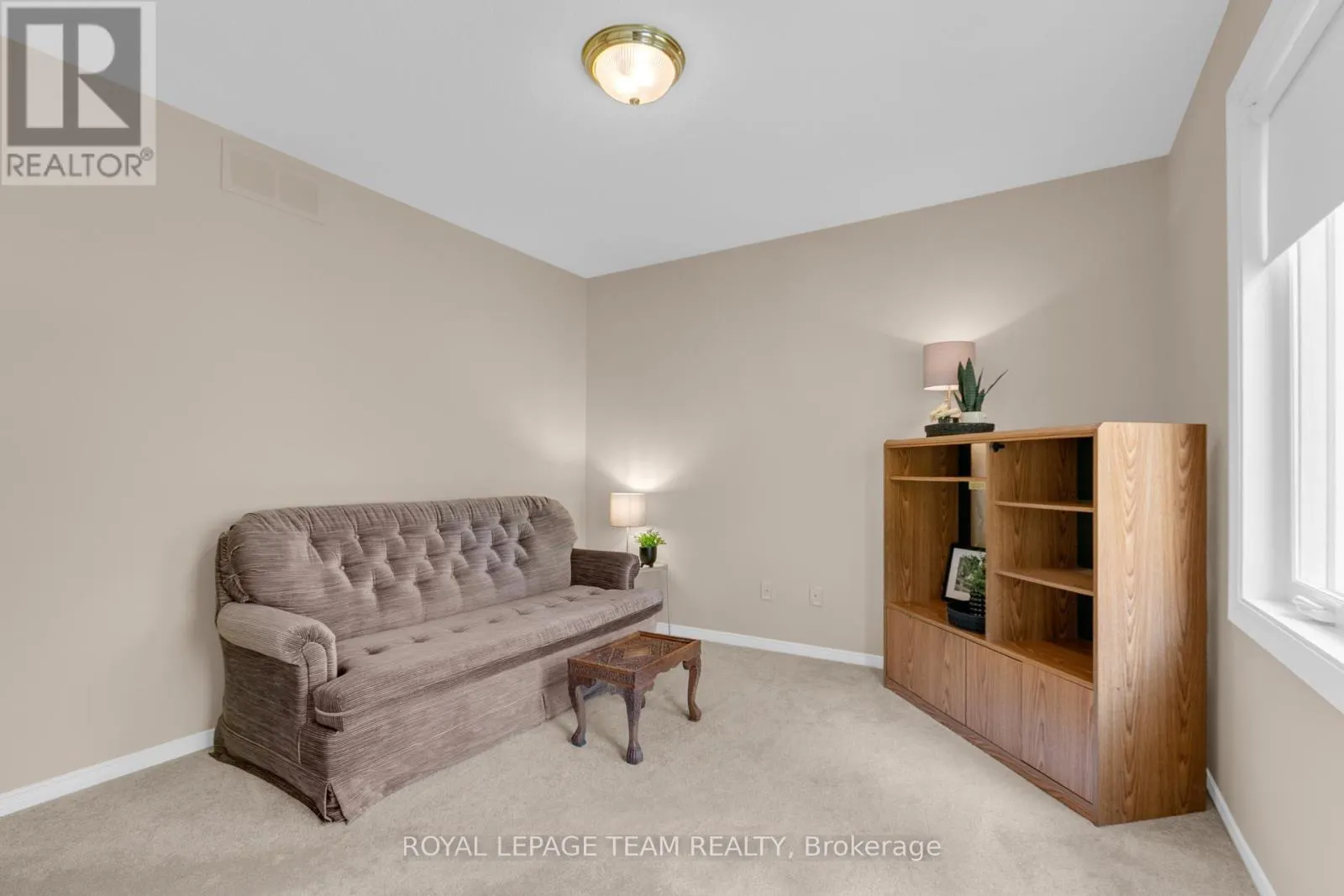 28 APPLEDALE DRIVE
