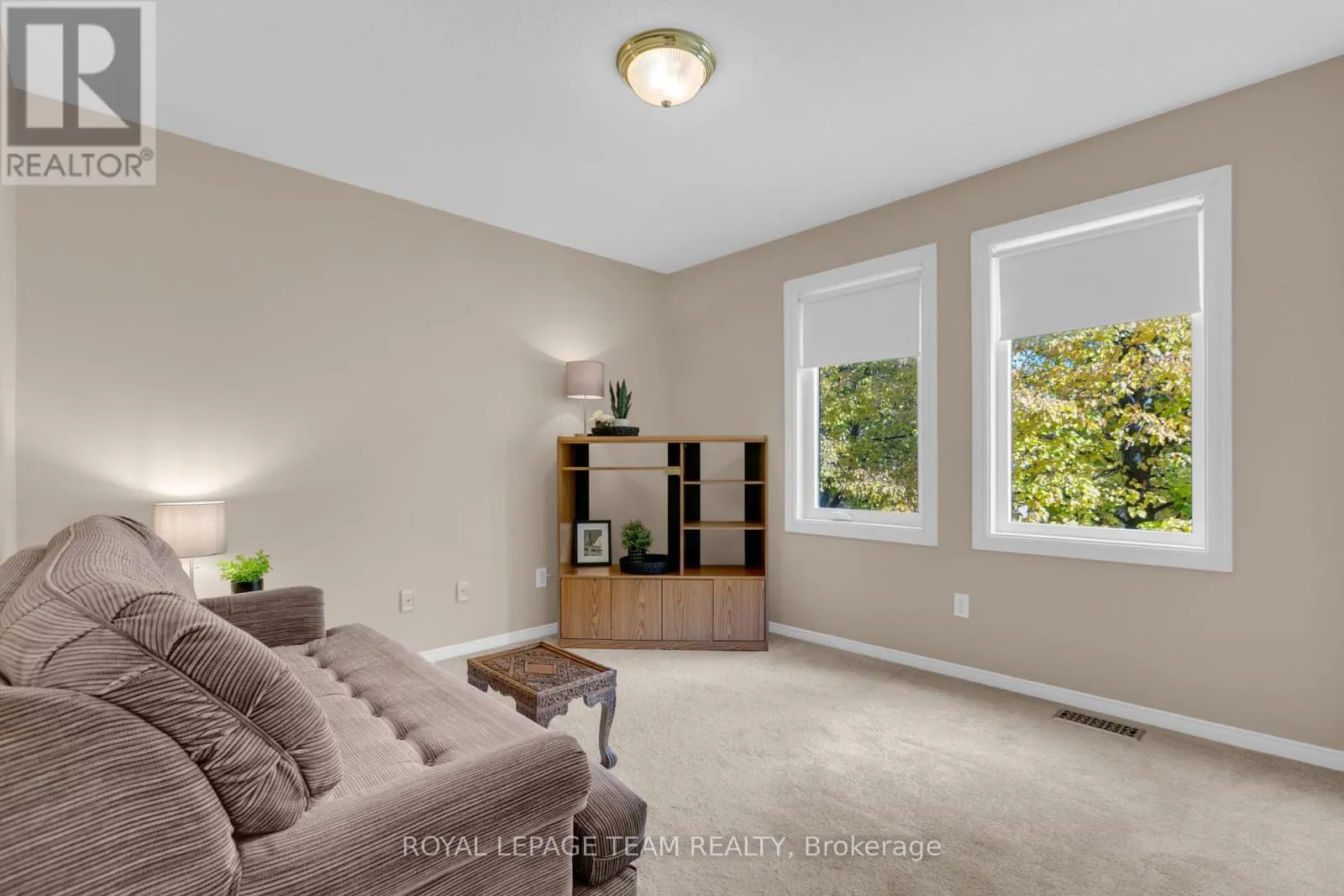 28 APPLEDALE DRIVE
