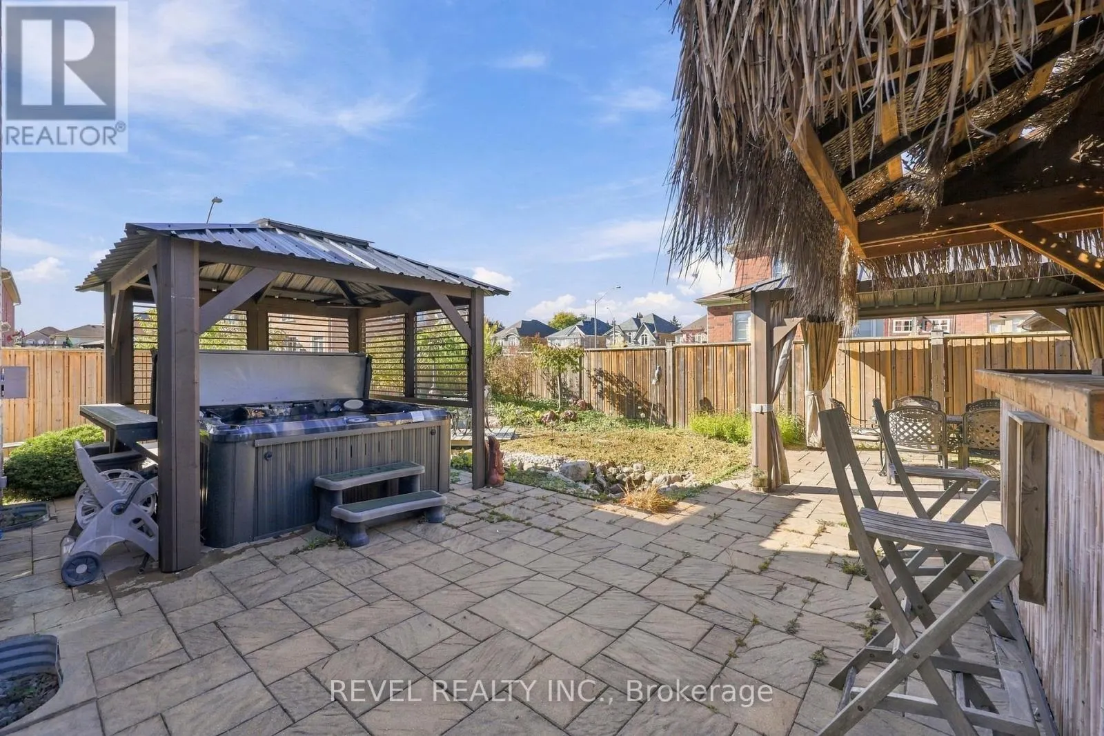 97 NARBONNE CRESCENT