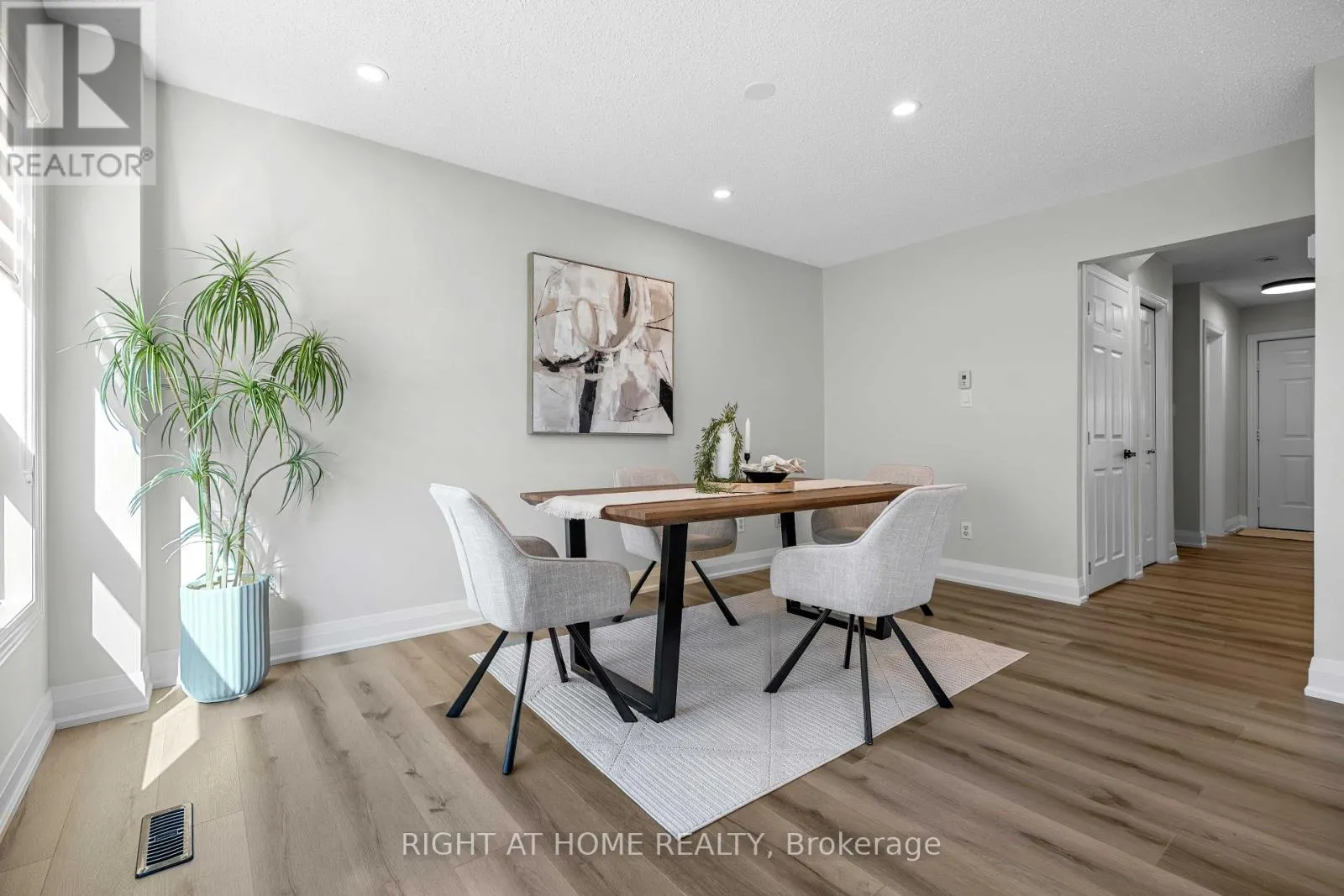 31 - 600 SARNIA ROAD #31