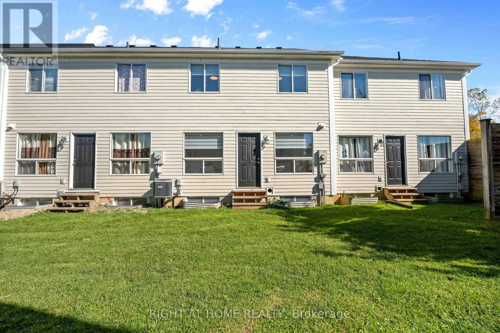 31 - 600 SARNIA ROAD #31