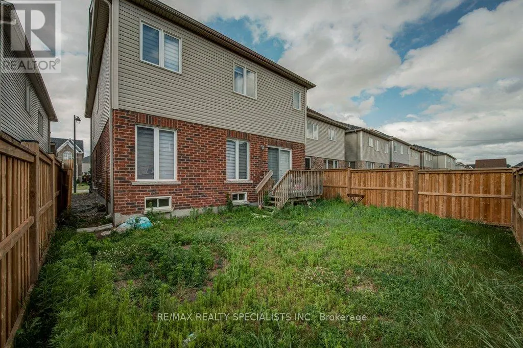 36 WEATHERALL AVENUE