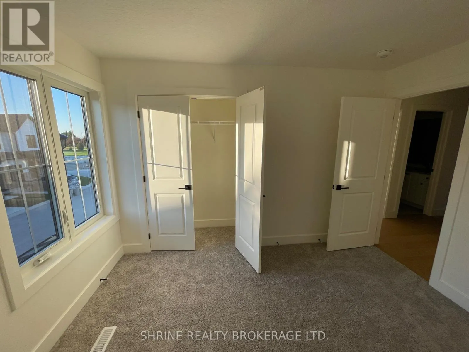 24 - 147 SCOTTS AVENUE #24