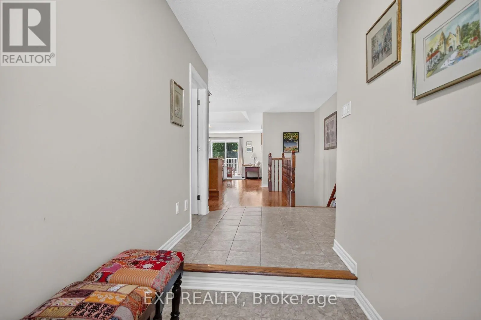 40 GASLIGHT WAY