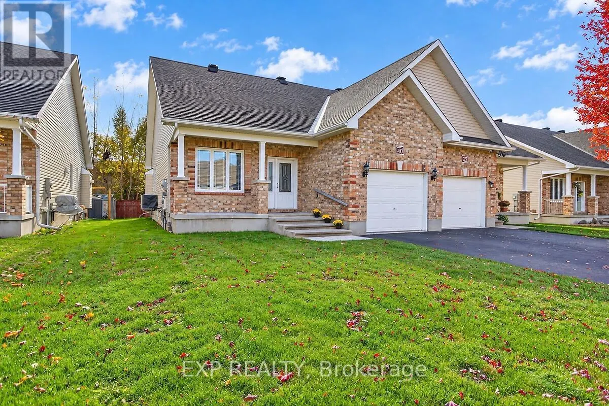 40 GASLIGHT WAY
