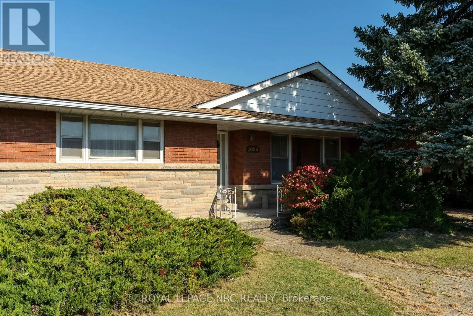 1023 NORTH SERVICE ROAD