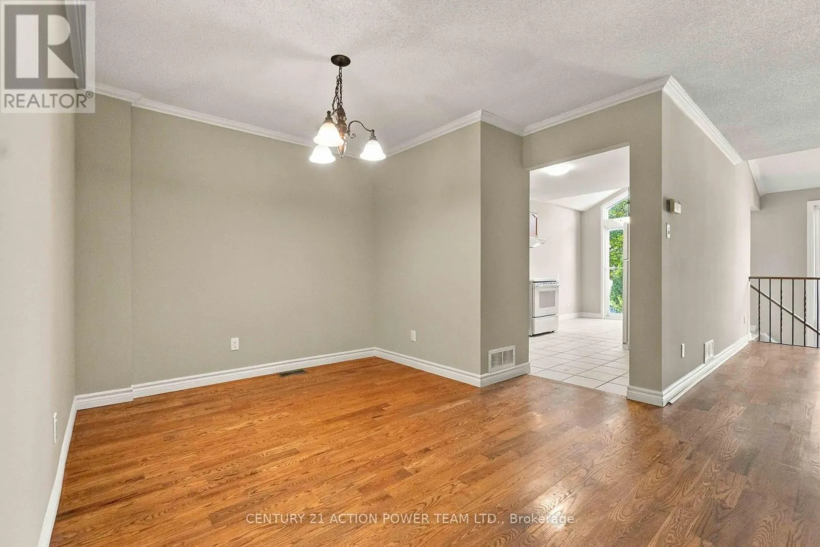 605 LATOUR CRESCENT