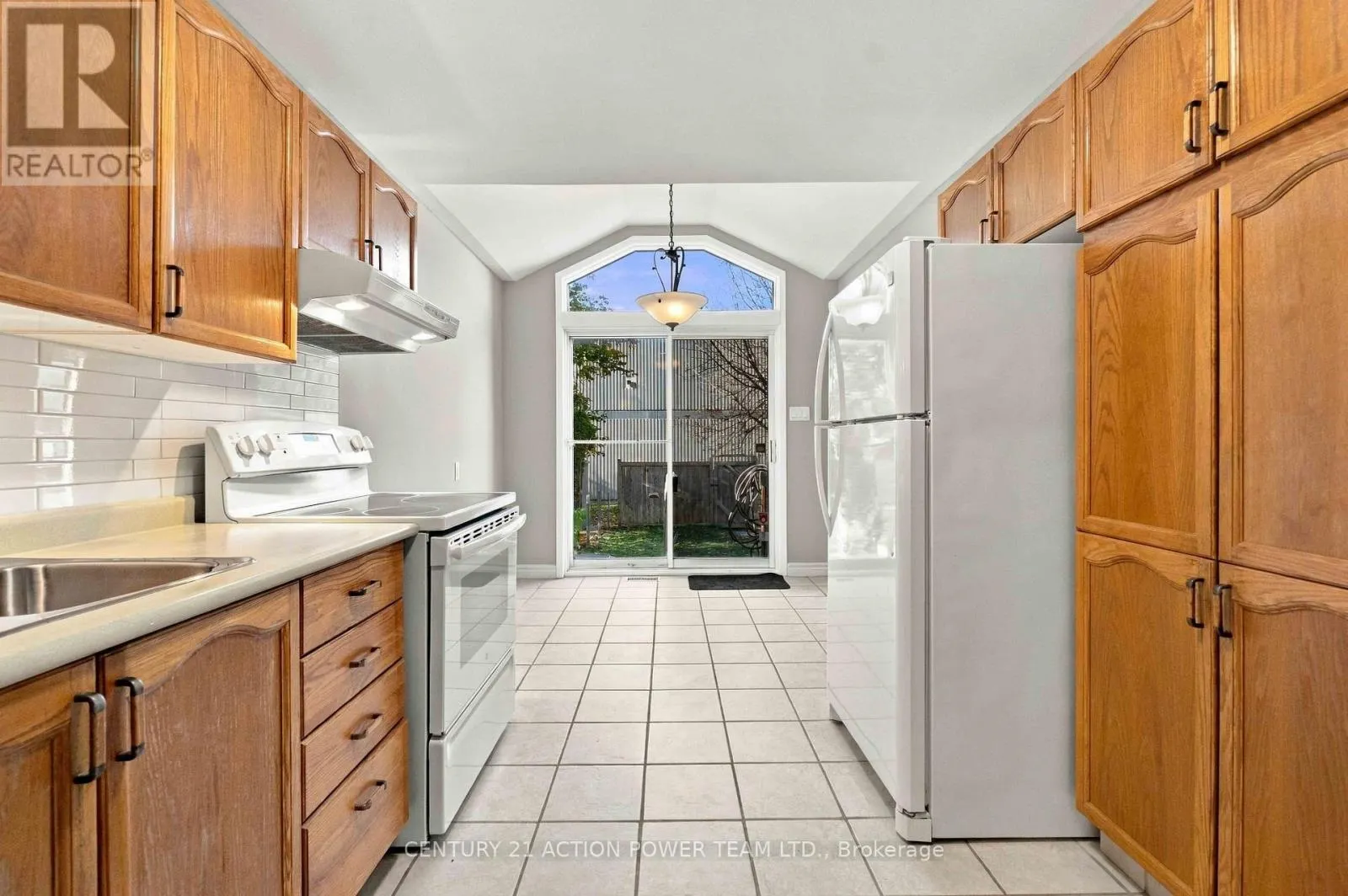 605 LATOUR CRESCENT
