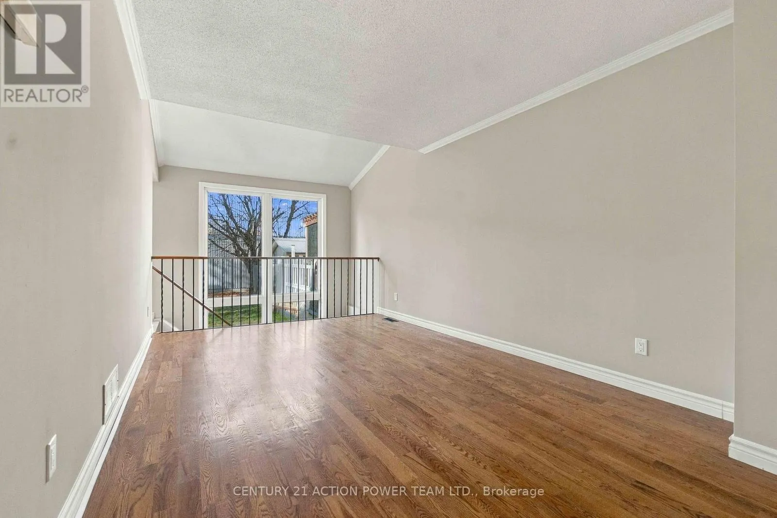605 LATOUR CRESCENT