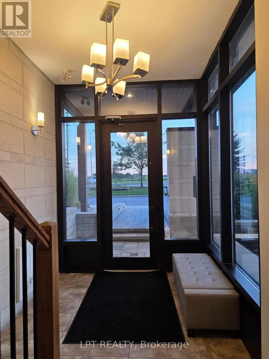 203 - 190 GUELPH PRIVATE