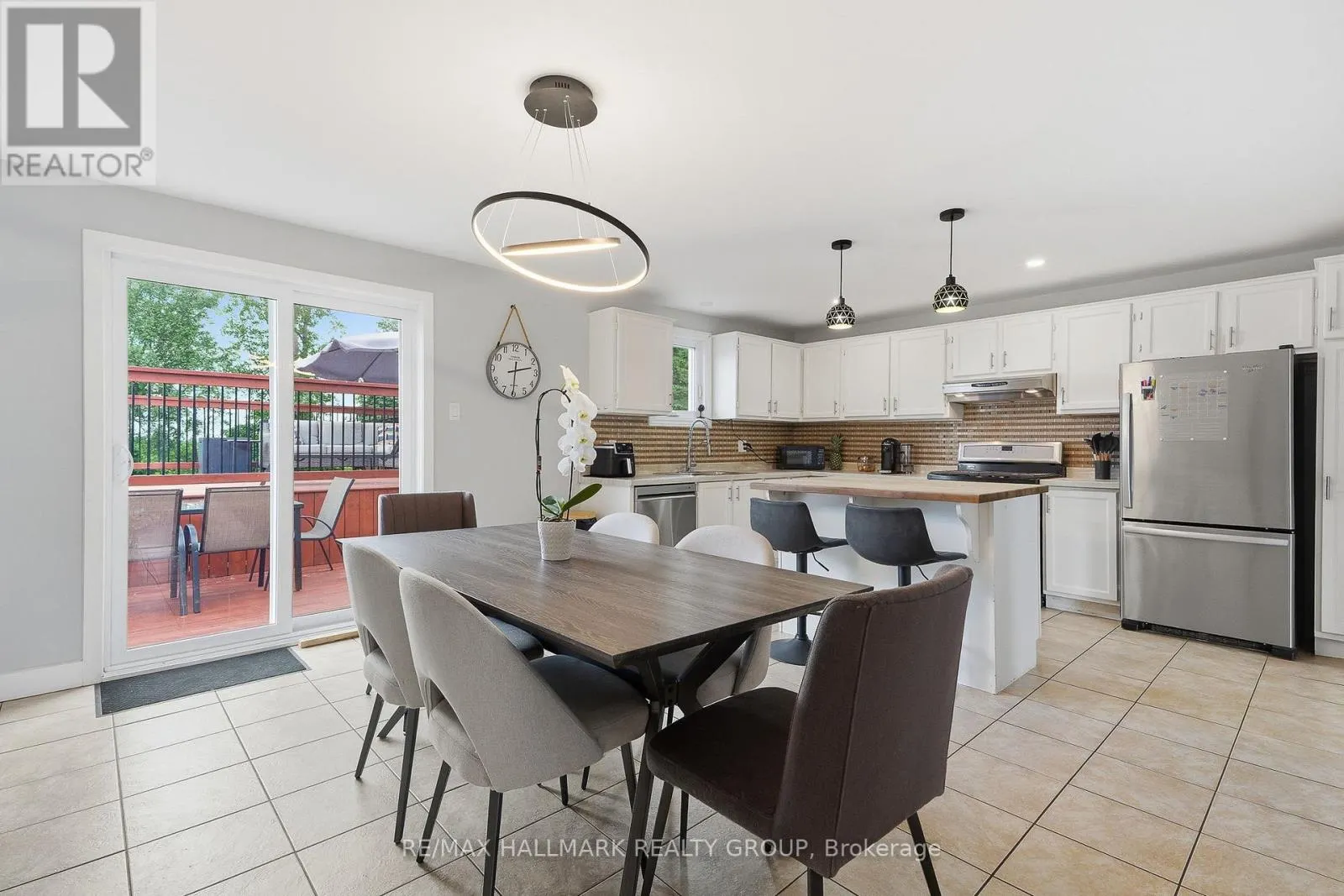 1236 ST ALBERT ROAD