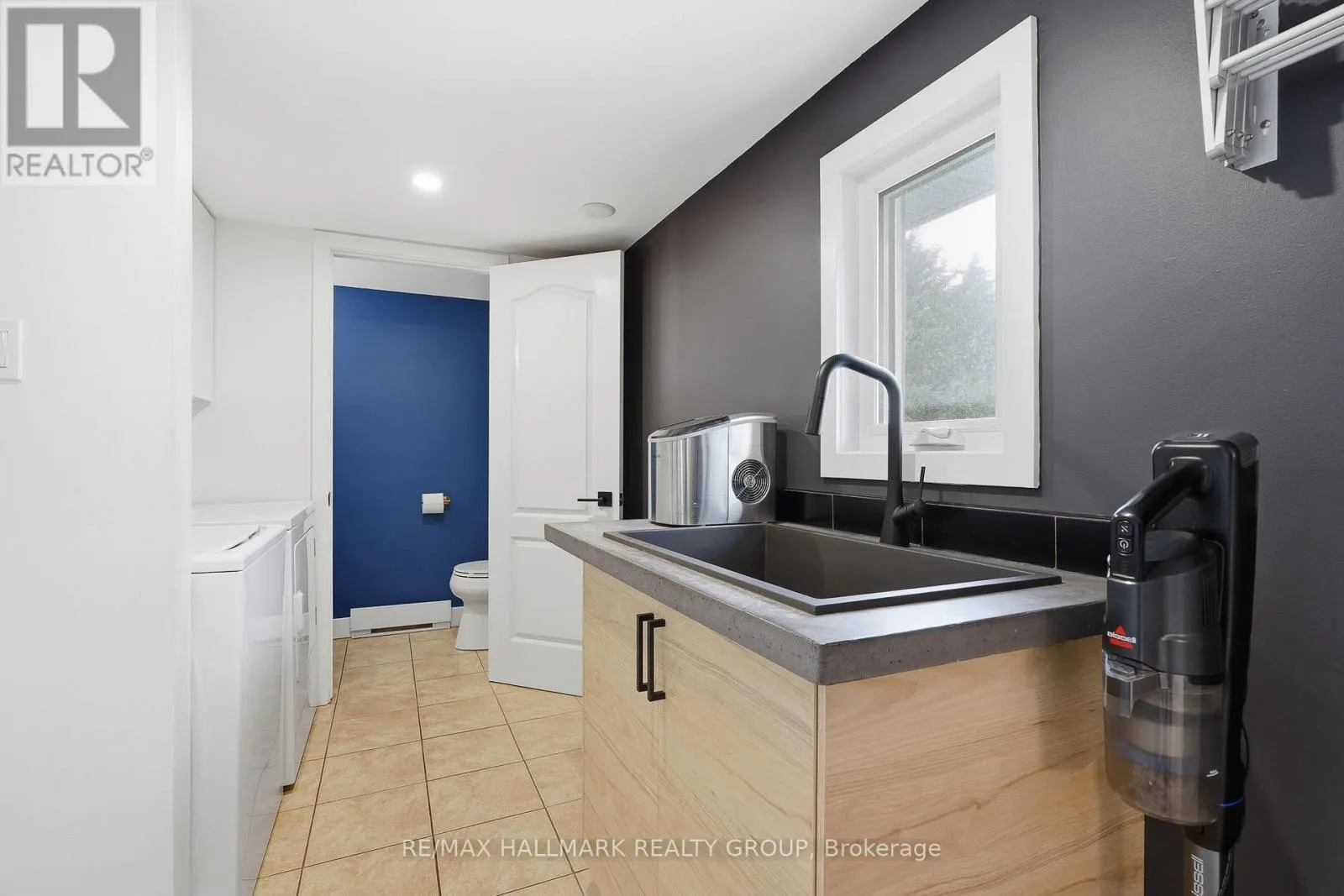 1236 ST ALBERT ROAD