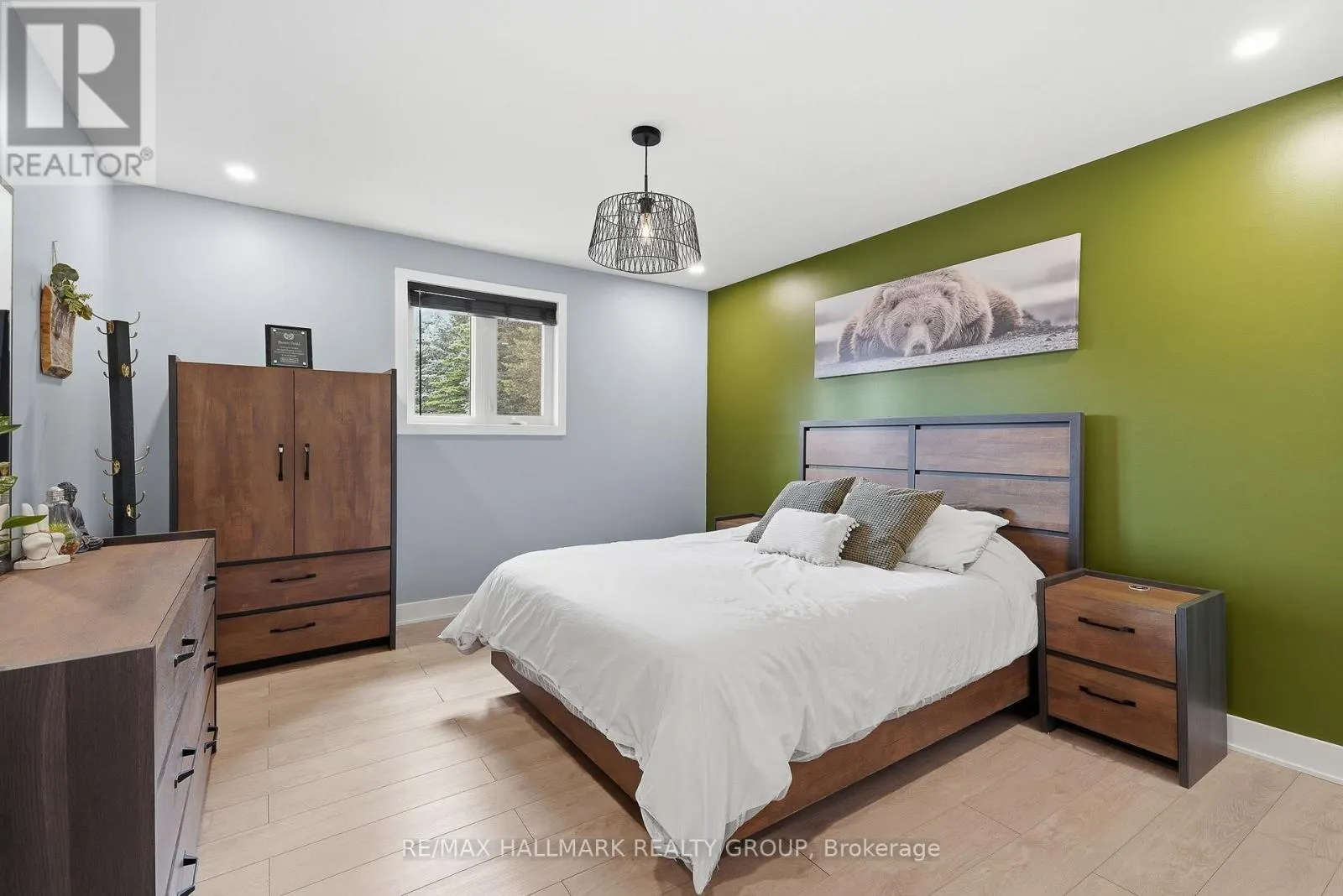 1236 ST ALBERT ROAD