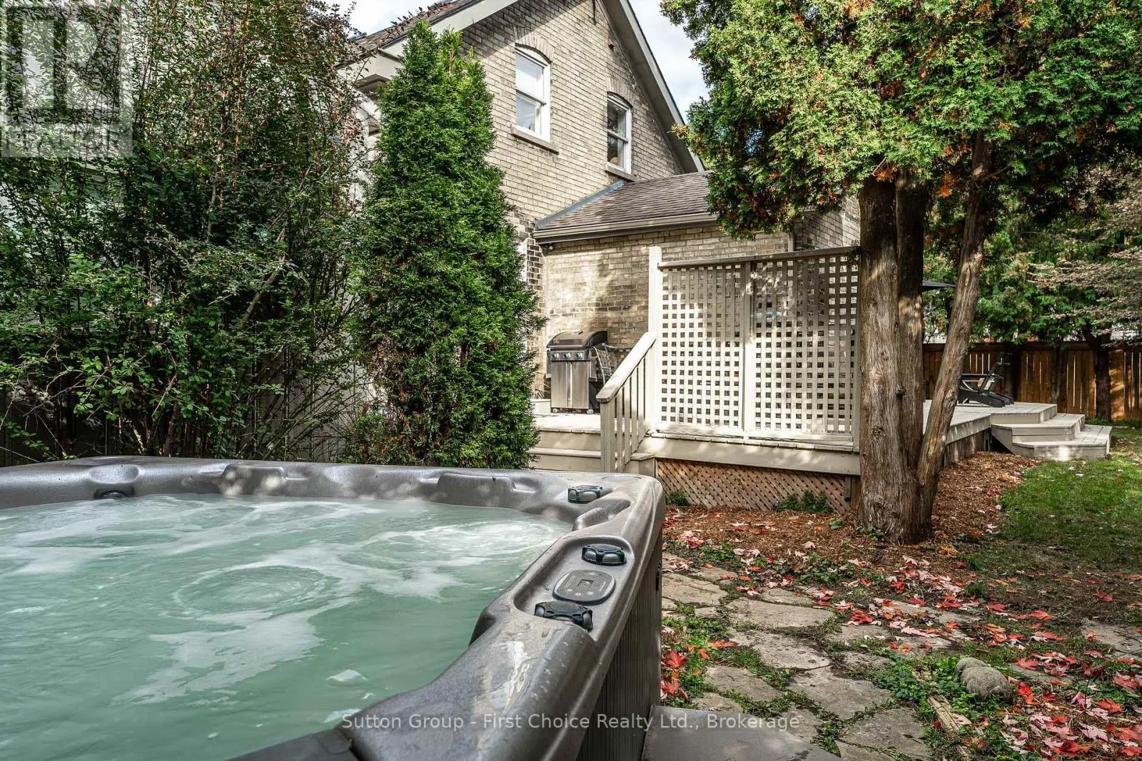 109 COBOURG STREET