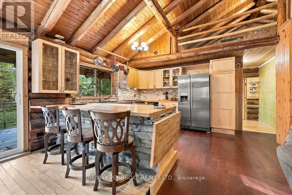995 SCHUTT ROAD