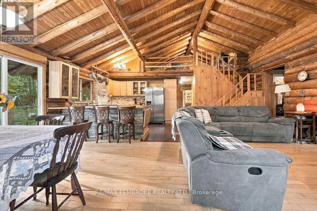 995 SCHUTT ROAD
