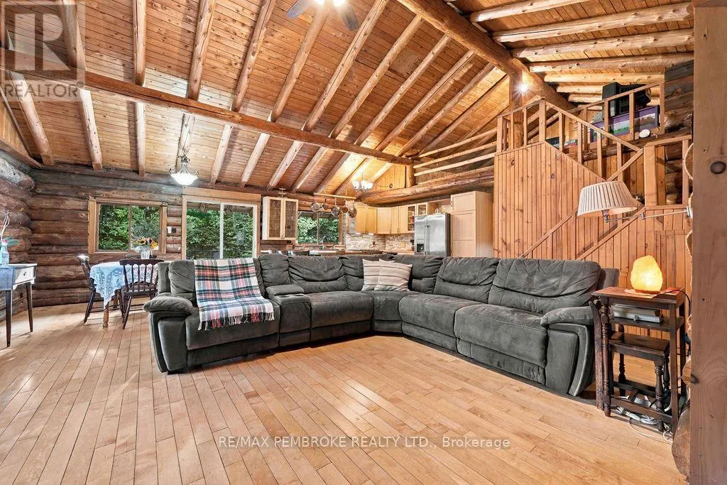 995 SCHUTT ROAD