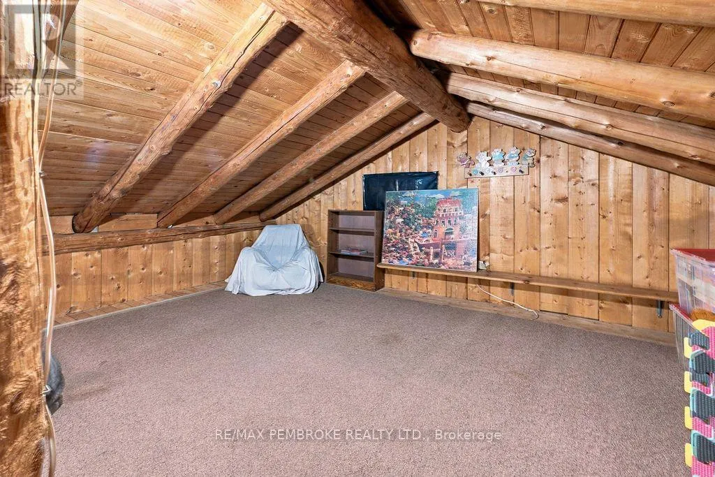 995 SCHUTT ROAD