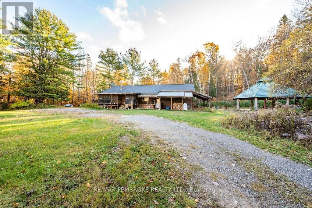 995 SCHUTT ROAD