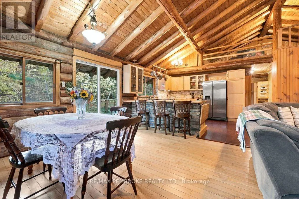 995 SCHUTT ROAD