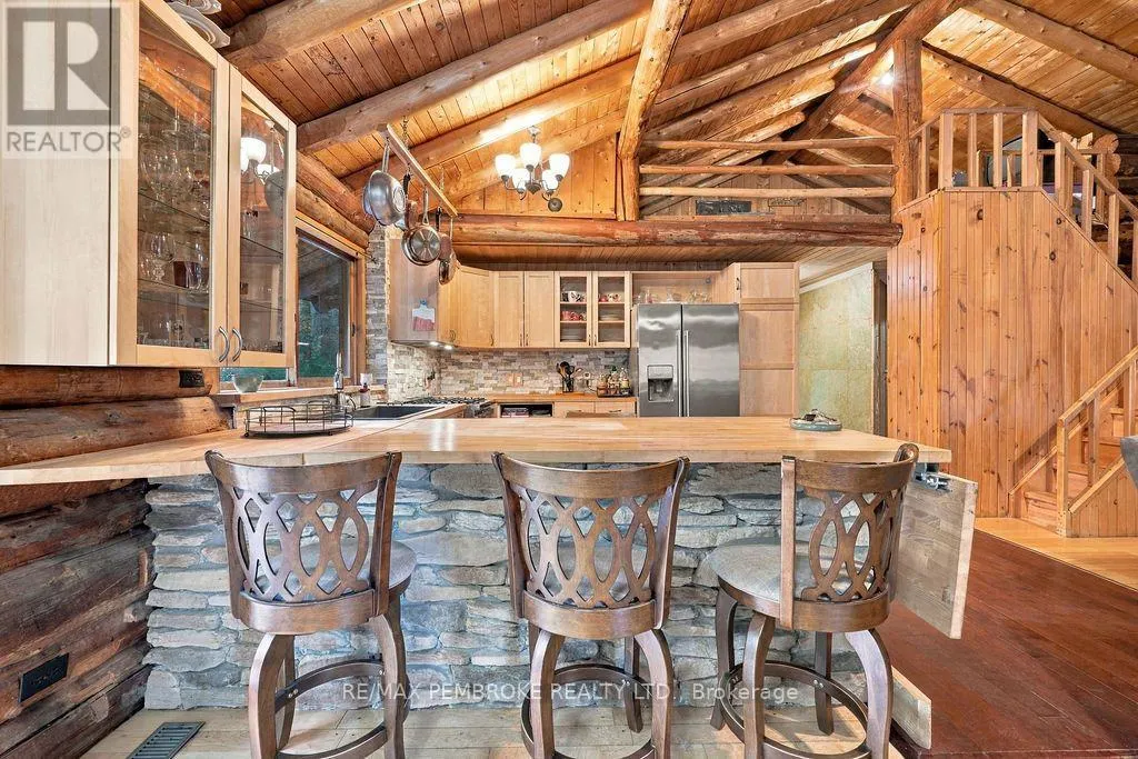 995 SCHUTT ROAD