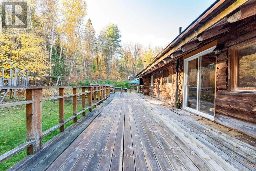 995 SCHUTT ROAD