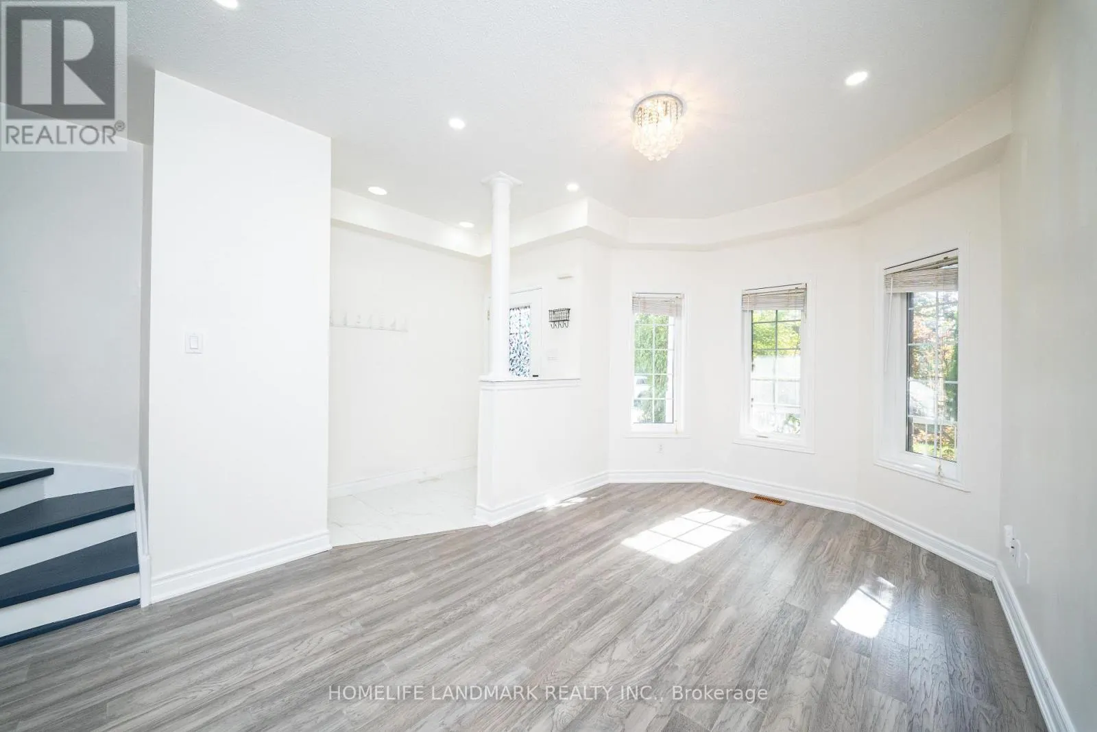 33 TITAN DRIVE