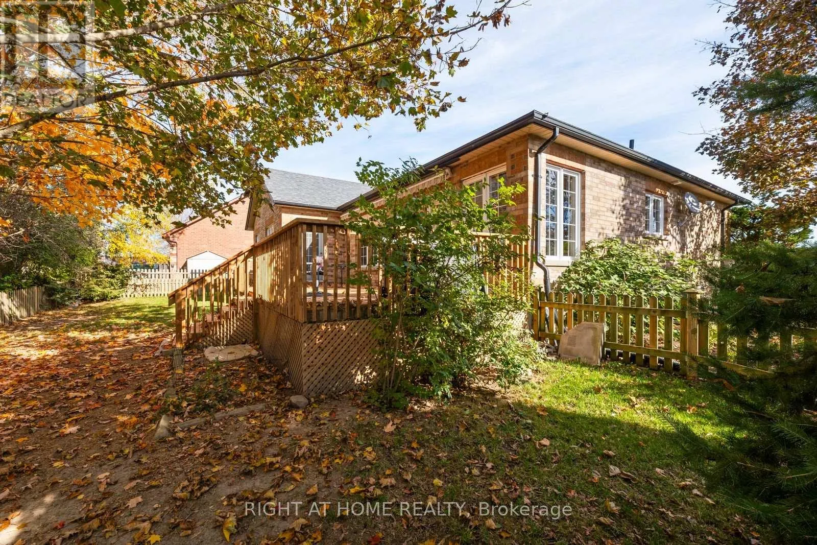 21 CRESCENT MOON LANE
