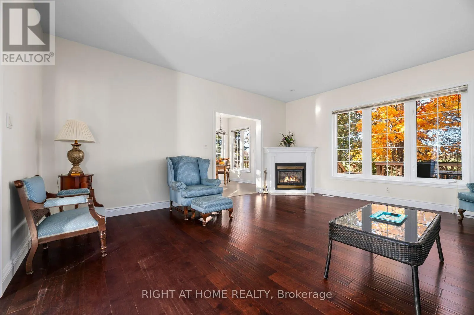 21 CRESCENT MOON LANE