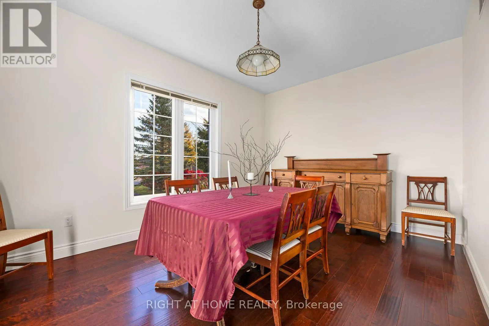 21 CRESCENT MOON LANE