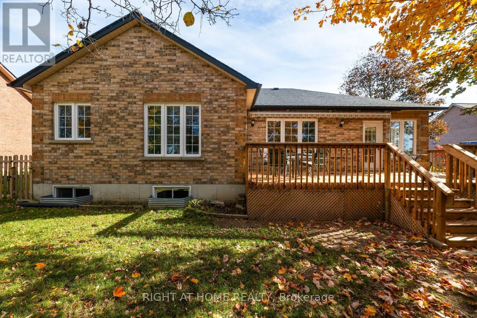 21 CRESCENT MOON LANE