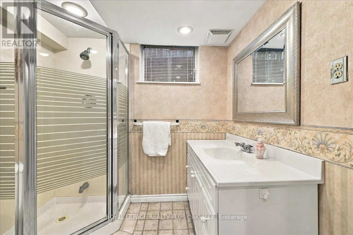 462 EVERGREEN AVENUE