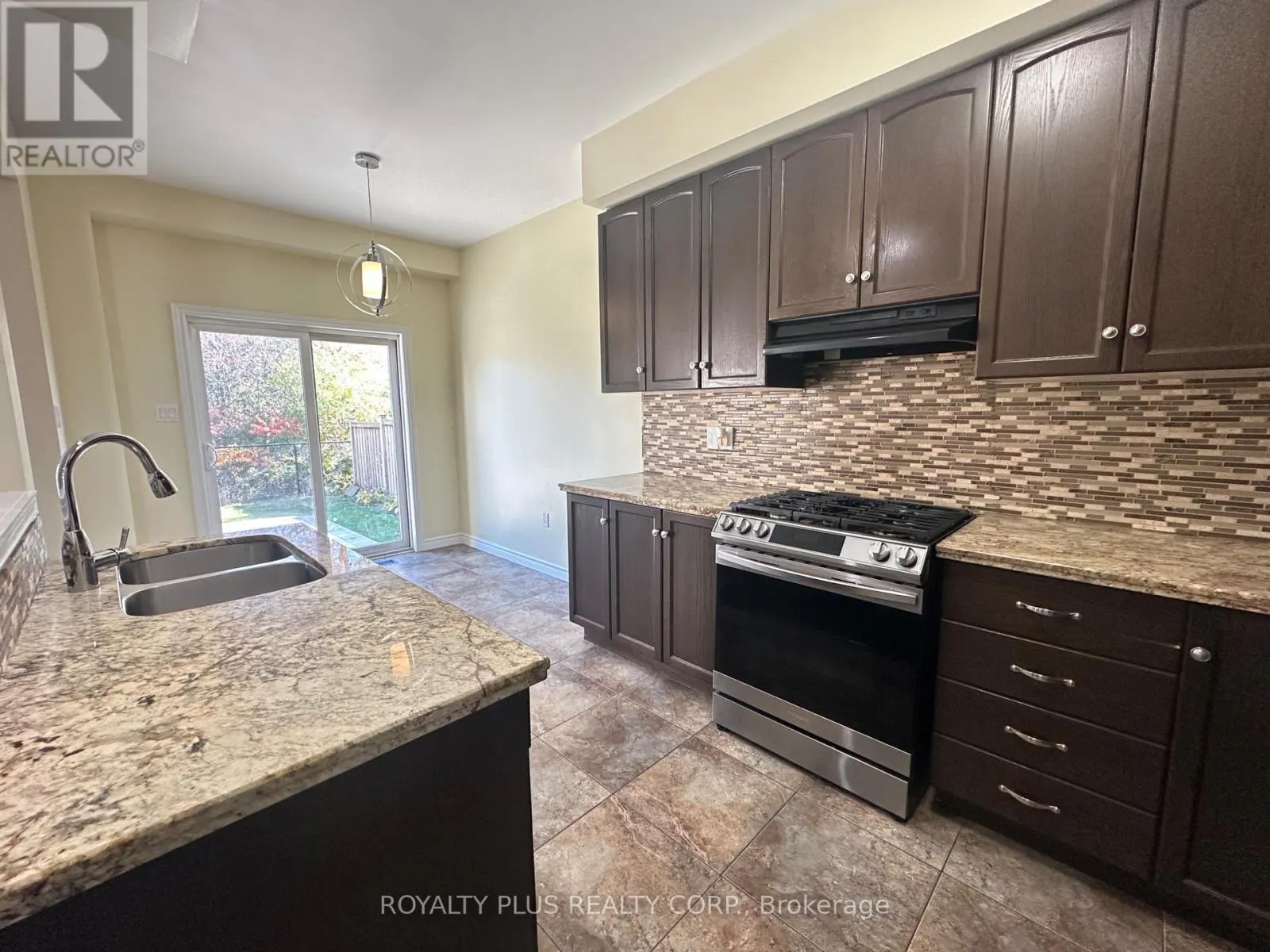 116 ECHOVALLEY DRIVE