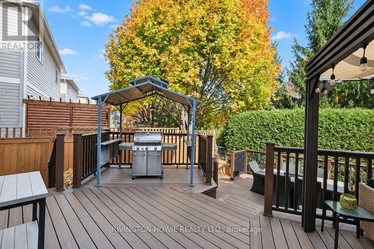 82 UPMINSTER WAY