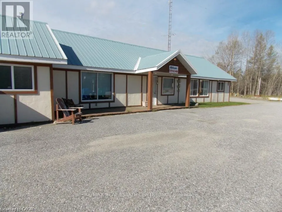 5032 TRANS-CANADA HIGHWAY E