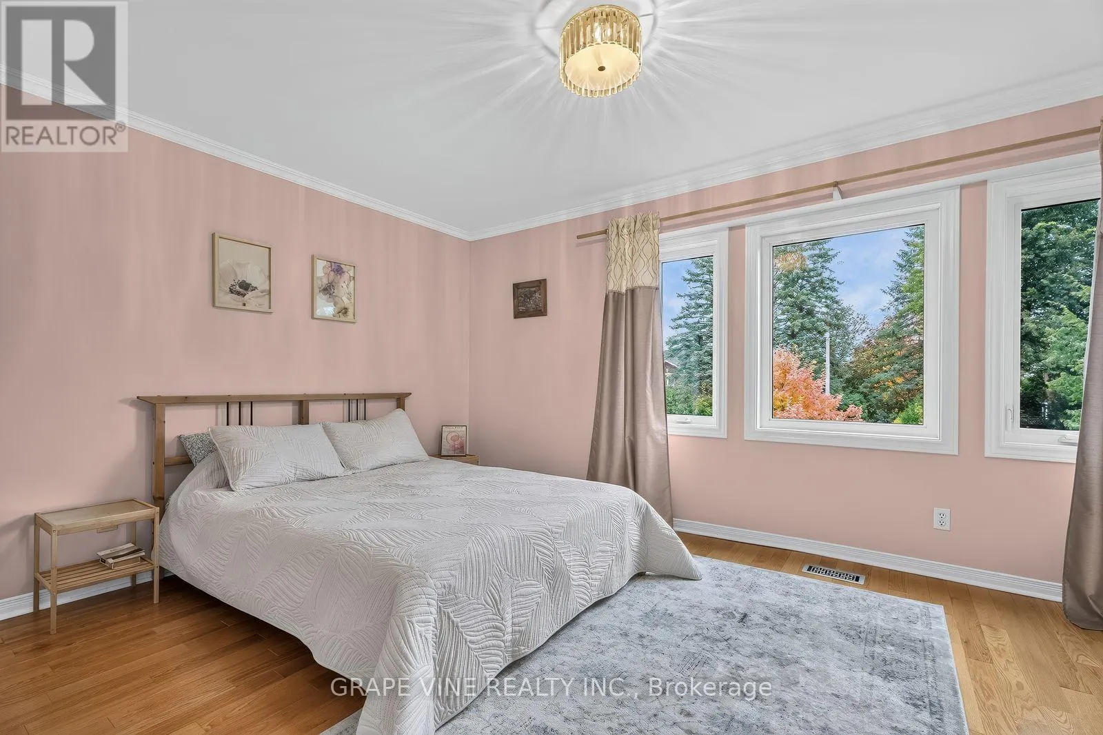 22 HODGSON COURT
