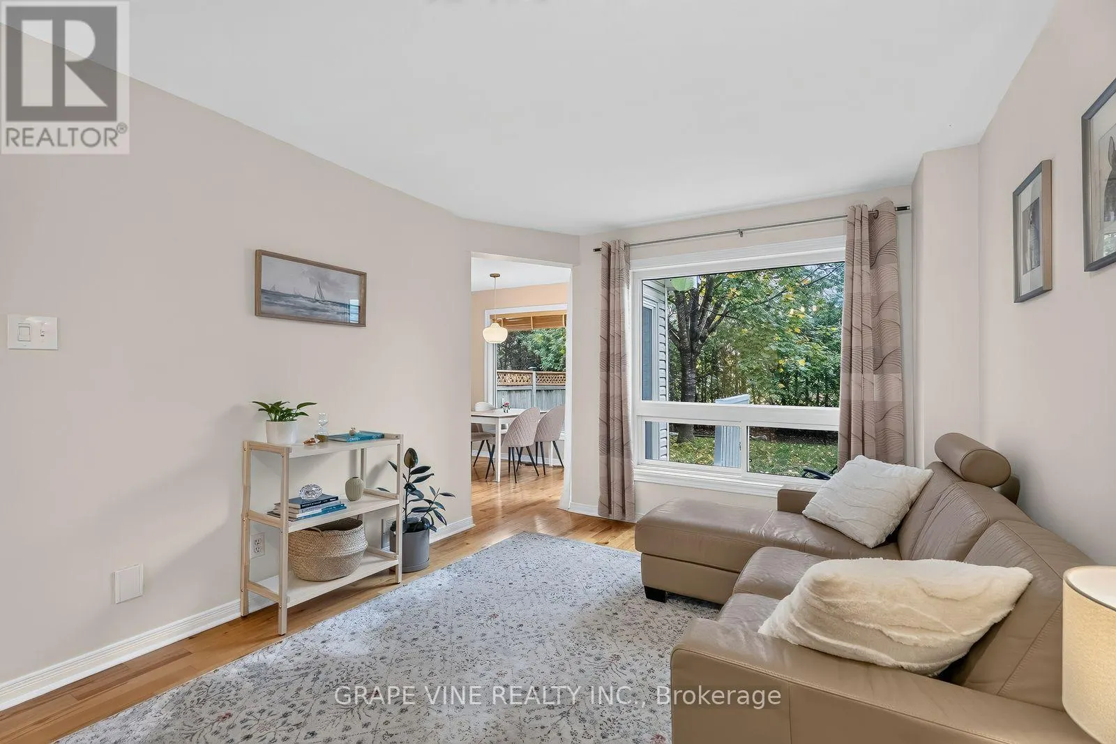 22 HODGSON COURT