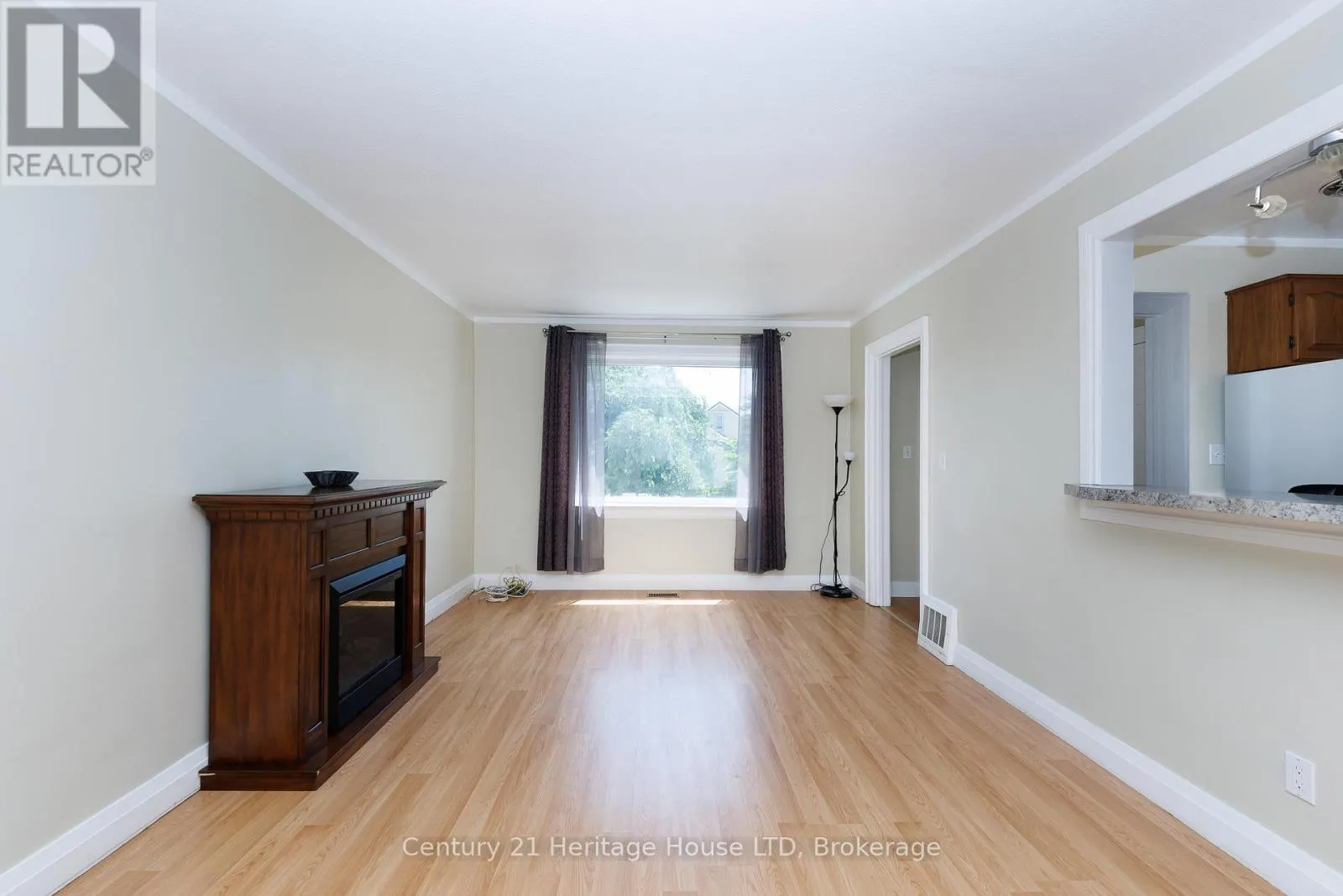6477 BARKER STREET