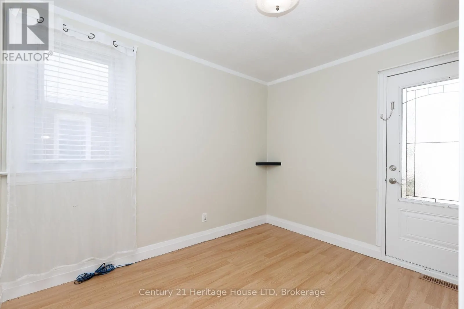 6477 BARKER STREET